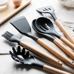 Revamp your kitchen with our 12-piece Wooden Handle Silicone Utensils Set, complete with a handy storage bucket!